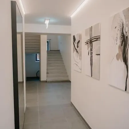 New Studio In The City Center Near Bus Station With Parking 塔林