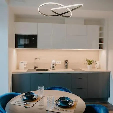 Apartment New Studio In The City Center Near Bus Station With Parking